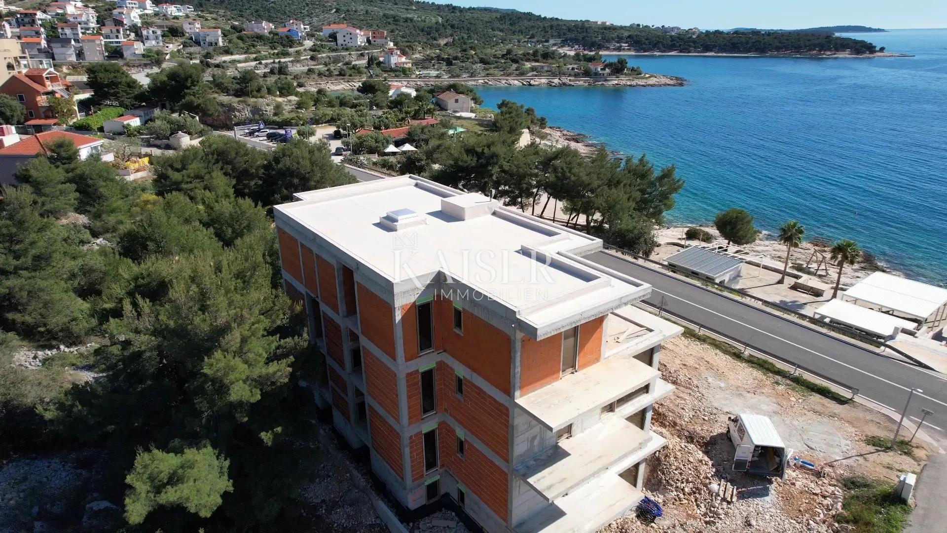 primošten - arhitektonski dragulj u prvom redu do mora s prostranim vrtom - slika 8