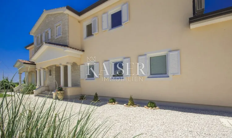 istra, kaštelir – luksuzna vila s prekrasnim pogledom na more - slika 5