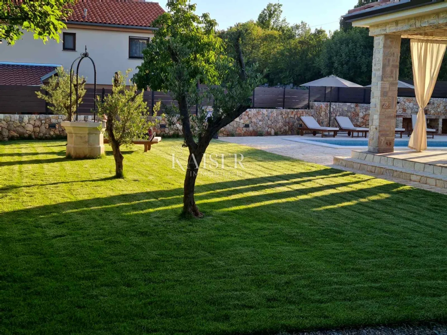krk, gostinjac - predivna mediteranska kuća sa bazenom - slika 42