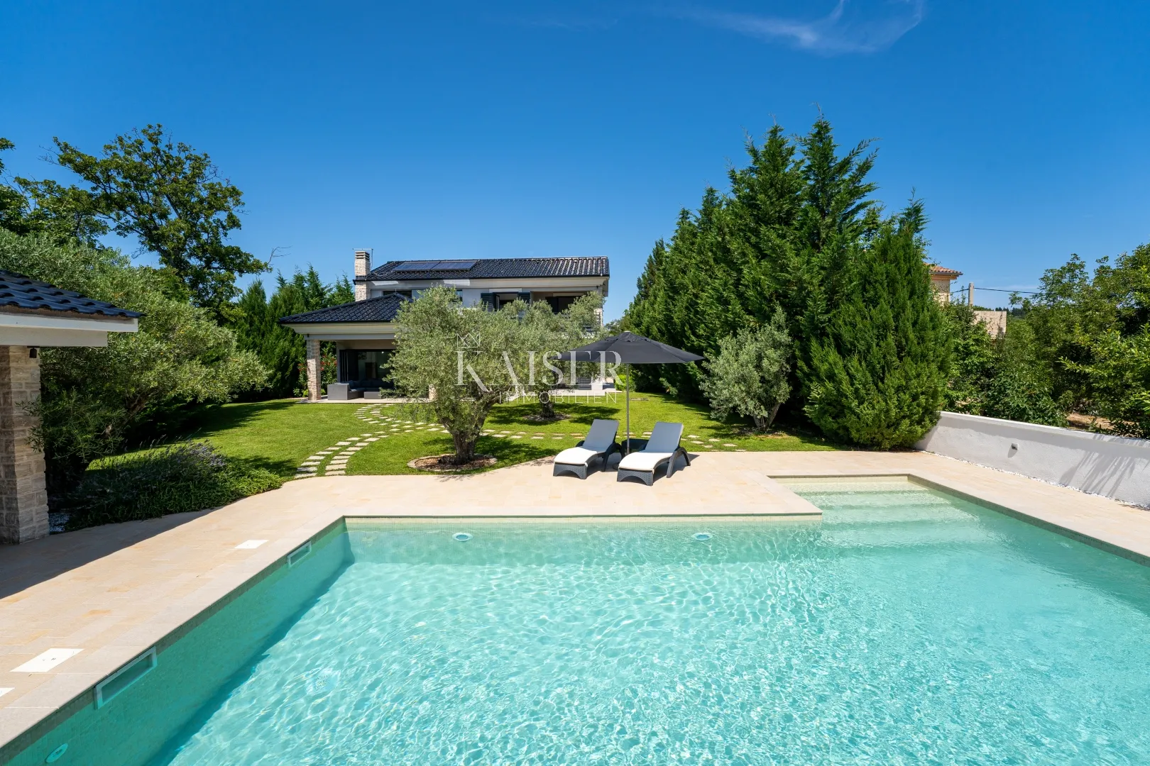 otok krk, kras - impresivna villa u oazi mira - slika 15