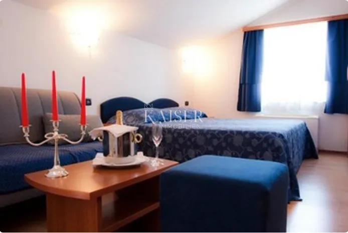 istra, novigrad - hotel 14 soba, sa restoranom i bazenom, 300m od mora - slika 19