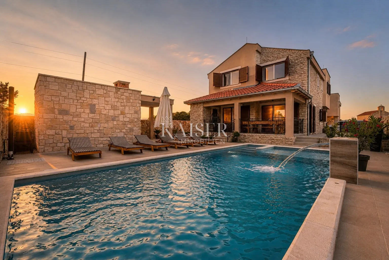 Zadar – Privlaka, luksuzna kamena vila s bazenom, jacuzzijem i wellness kutkom