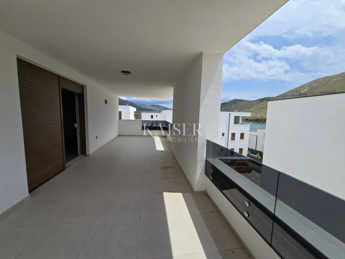 grebaštica, šibenik - prostrani peterosobni stan s velikom lođom, 100 m od mora - slika 9