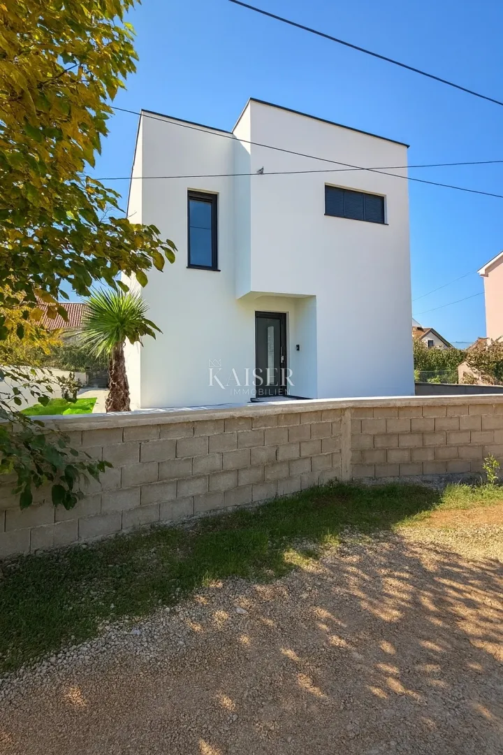 zadar – privlaka | moderna kuća s bazenom - slika 43