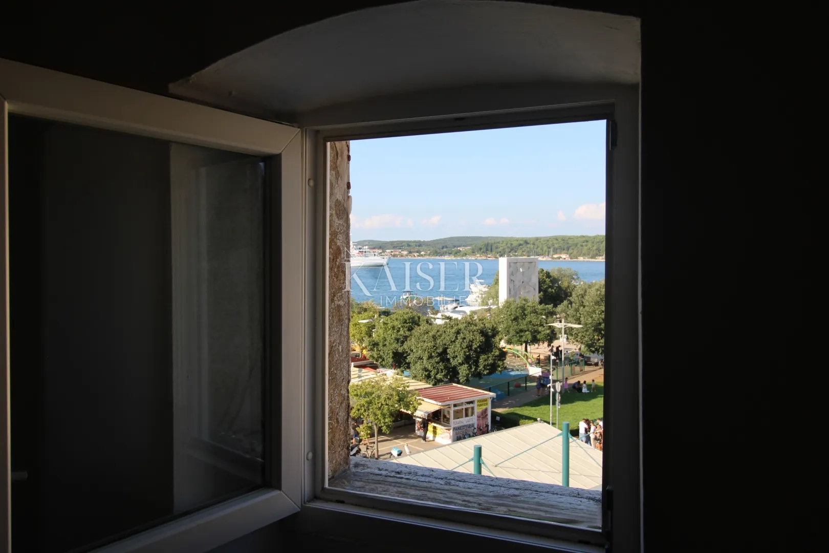 istra, rovinj- dvosoban stan 72m2 na odličnoj lokaciji s pogledom na more - slika 18