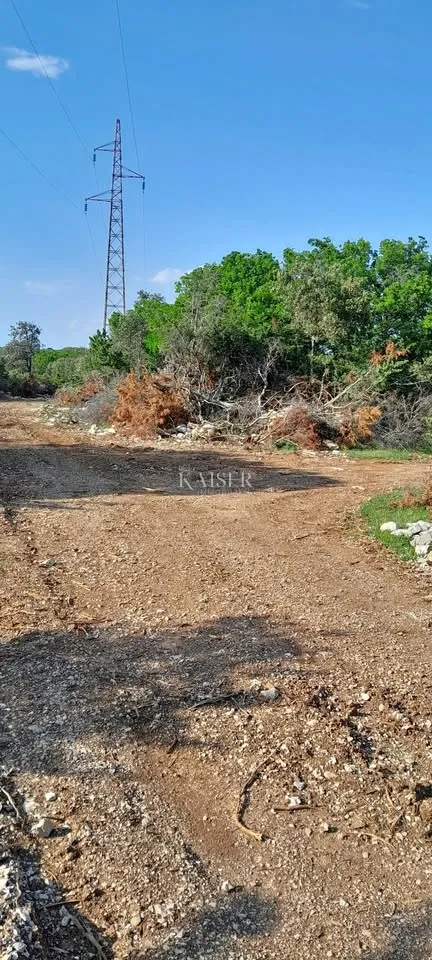 Otok Cres, Stivan, poljoprivredno zemljište od 121.000 m2 - Stivan, Cres