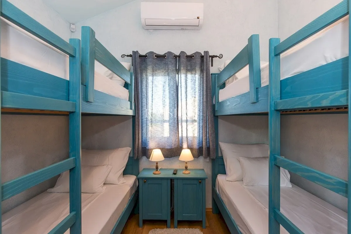otok krk, dobrinj, okolica - luksuzna villa 181m2 - slika 10