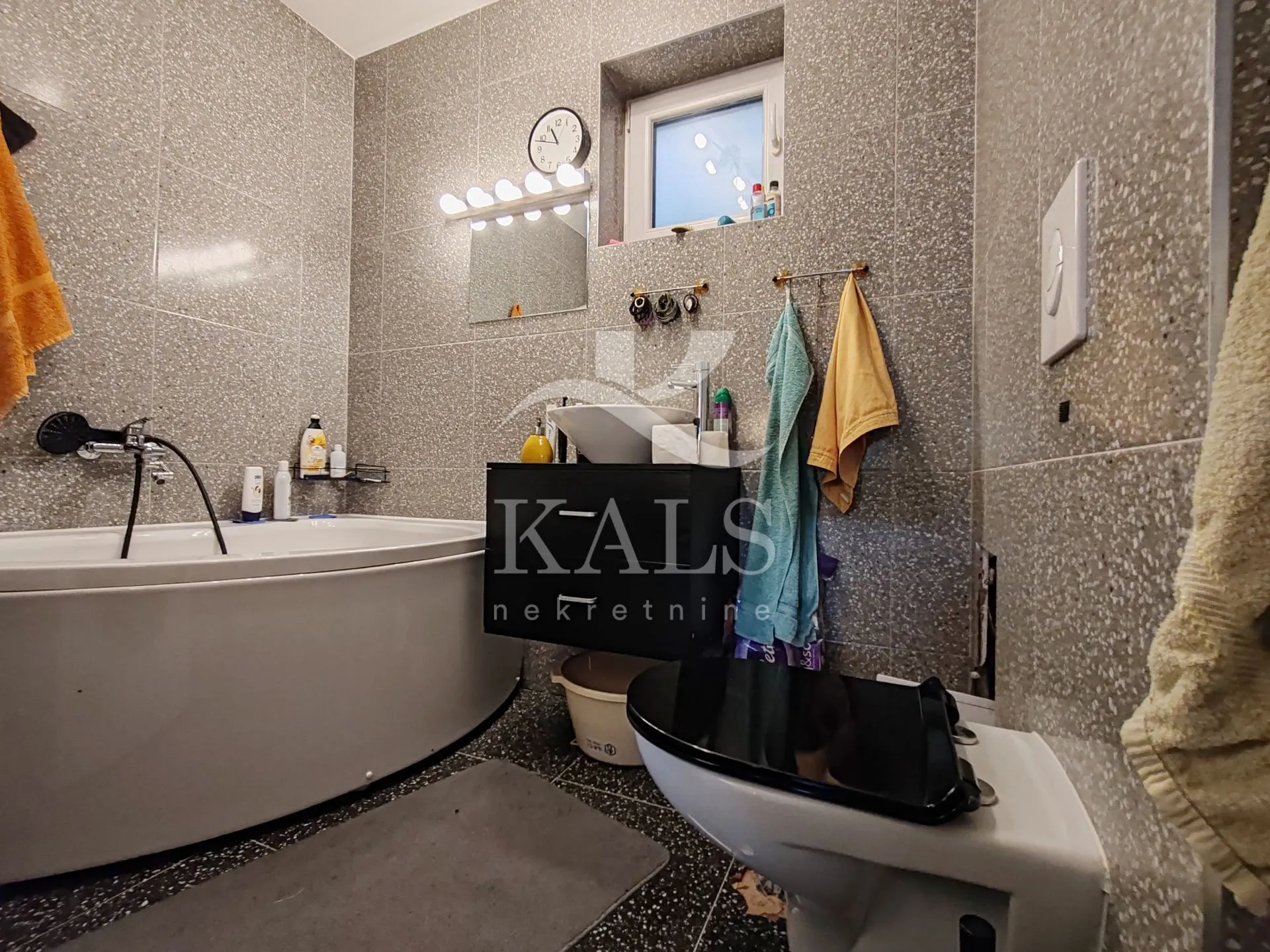 kuća, prodaja, zagreb, grmoščica ,140 m2, 6-sobna - slika 17