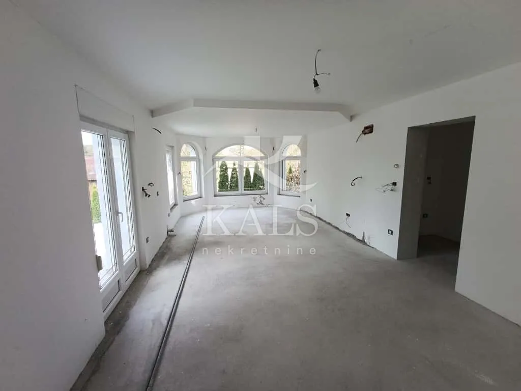 kuća+zemljište, prodaja,karlovac,tušilović, 1.427 m2 - slika 2