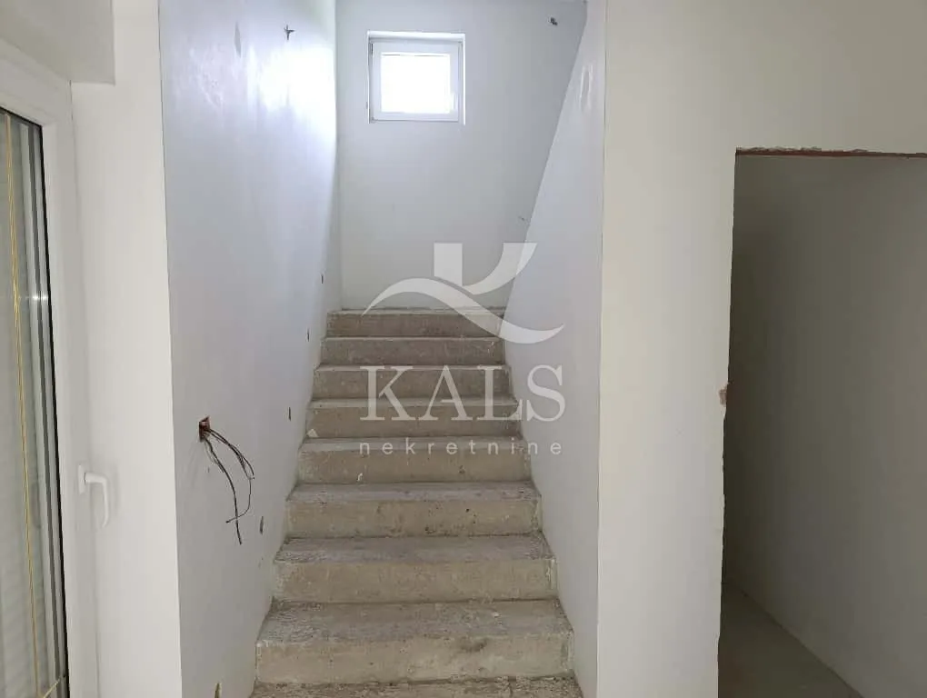 kuća+zemljište, prodaja,karlovac,tušilović, 1.427 m2 - slika 36