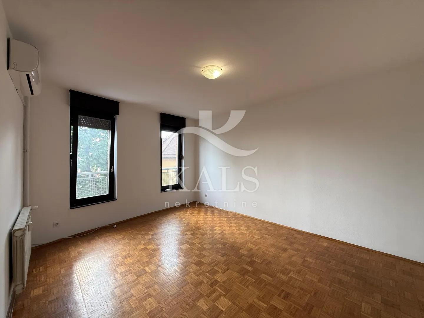 POSLOVNI PROSTOR, NAJAM, TREŠNJEVKA, 69 m2,4 -SOBAN - Zagreb