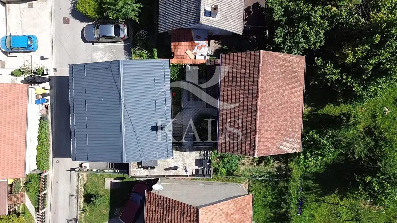 2 kuće, prodaja, zagreb, donji bukovac, 111+ 61 m2 - slika 2