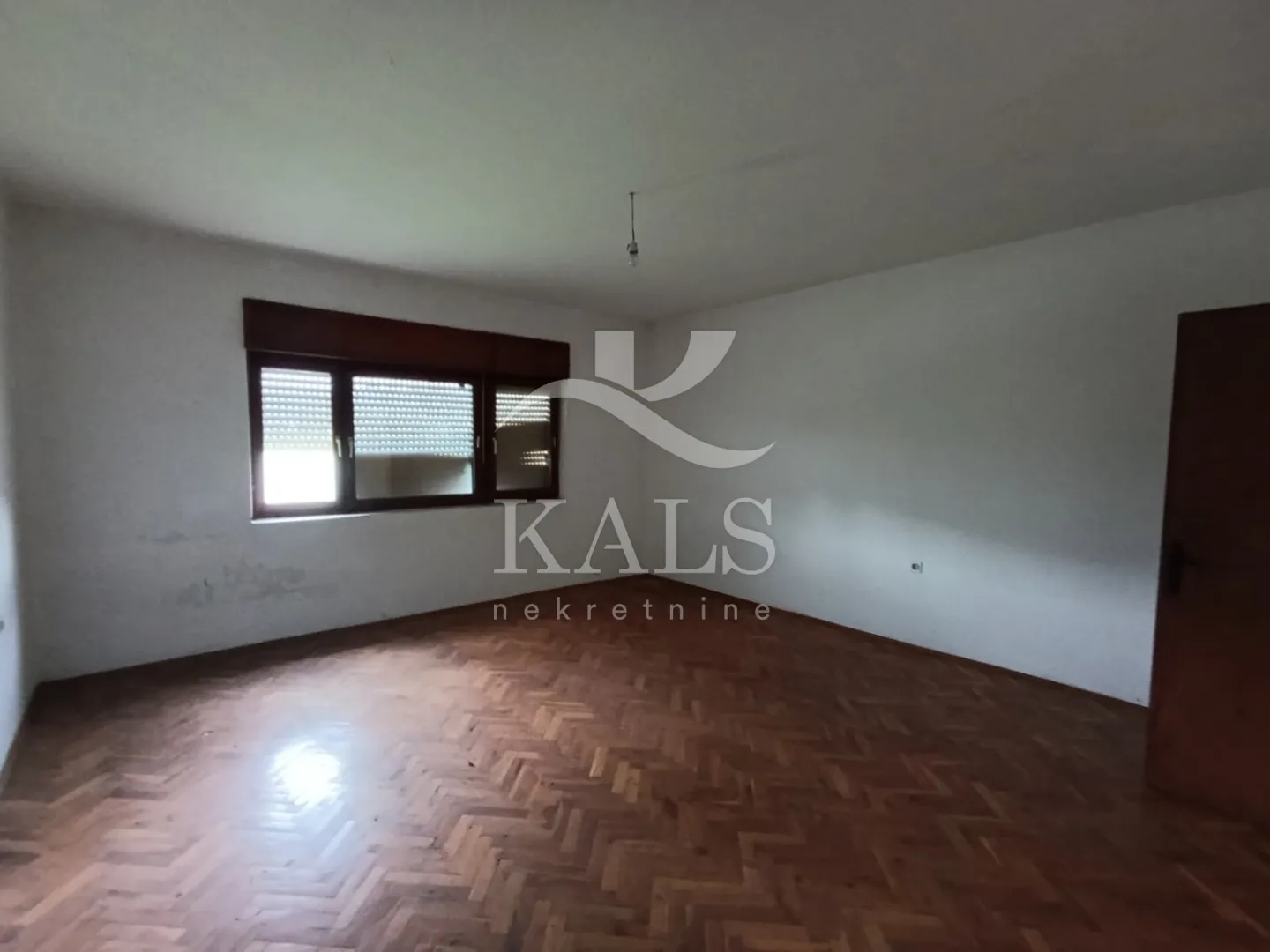 kuća+zemljište, prodaja,vojišnica, 236m2+28,794,m2 - slika 5