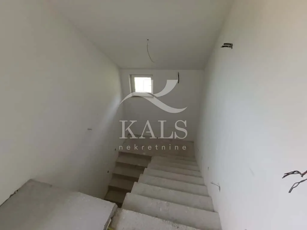 kuća+zemljište, prodaja,karlovac,tušilović, 1.427 m2 - slika 35