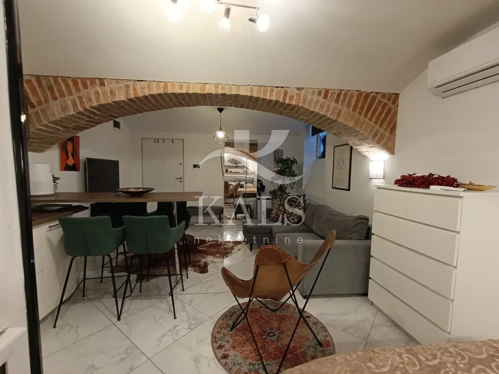 prodaja, zagreb, centar , 30 m2, garsonijera - slika 2