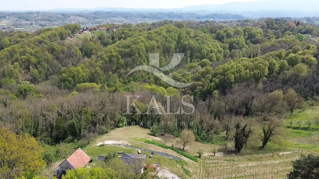 kuća (70 m²) na parceli od 3019 m² – sv. križ začretje - slika 8