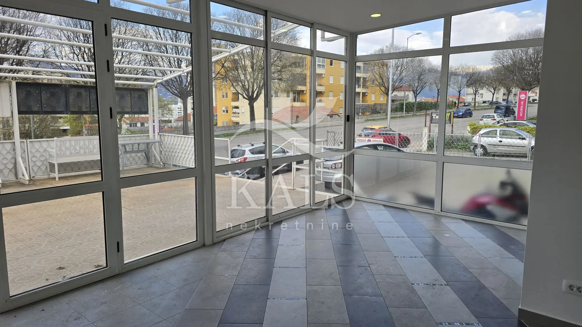 poslovni prostor, najam, split, sućidar , 80 m2 - slika 1