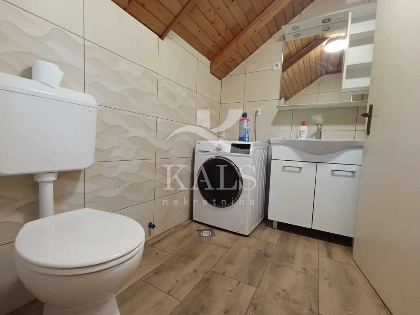 kuća, najam,karlovac,koranski brijeg ,100 m2 - slika 9