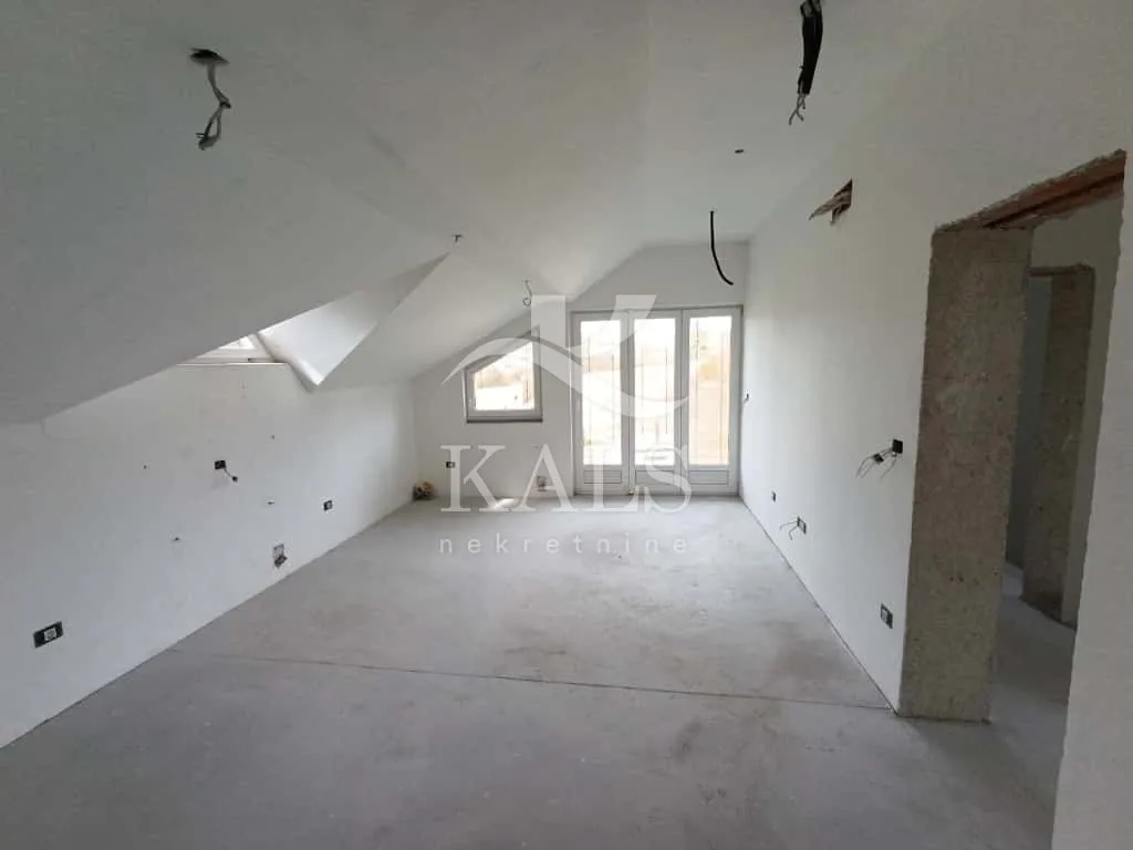 kuća+zemljište, prodaja,karlovac,tušilović, 1.427 m2 - slika 17