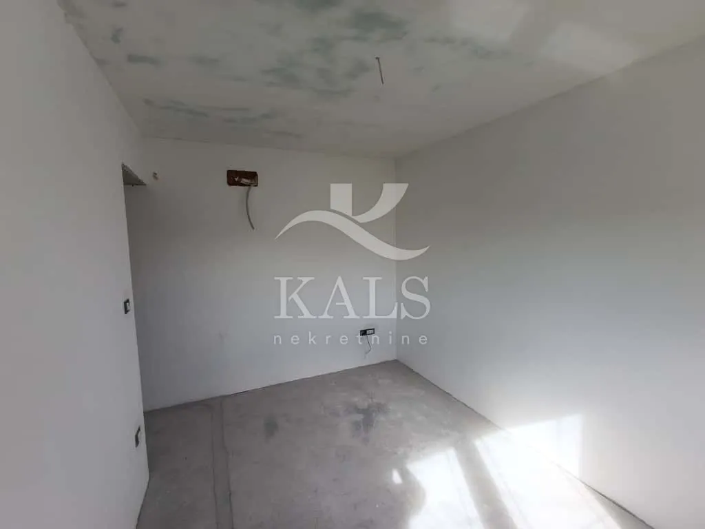 kuća+zemljište, prodaja,karlovac,tušilović, 1.427 m2 - slika 11