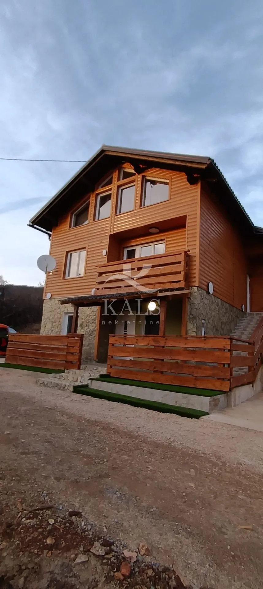 KUĆA+ZEMLJIŠTE, PRODAJA,RUDOPOLJE 155m2+436,m2 - Rudopolje, Vrhovine