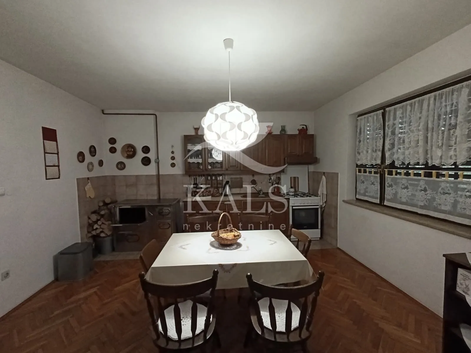 kuća, prodaja, duga resa, mrežnički brig 350 m2 - slika 1