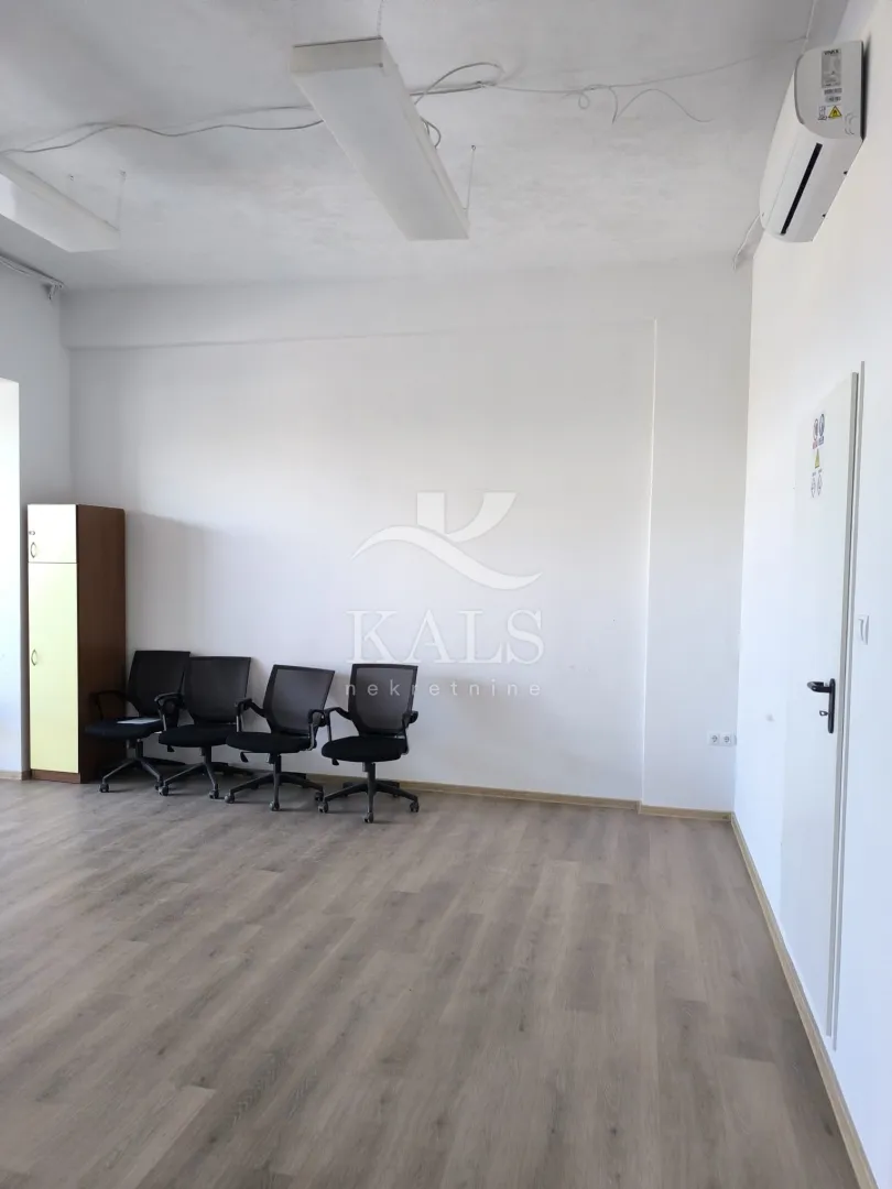 poslovni prostor, najam, kaštel novi, uz magistralu, 69 m2 - slika 3