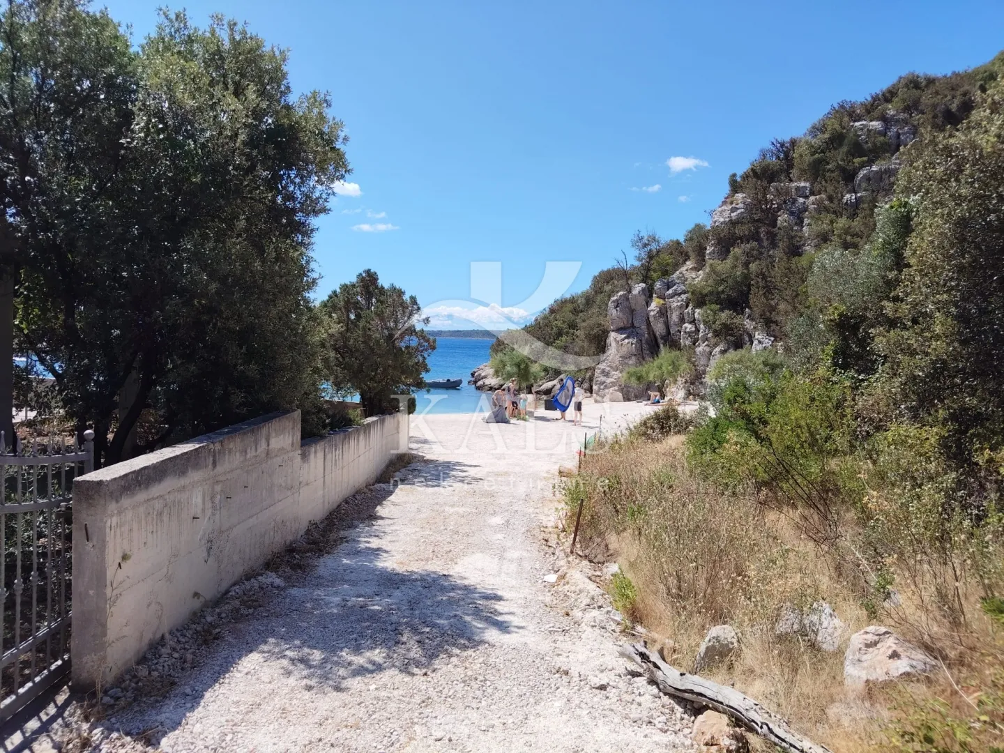 poljoprivredno zemljište, prodaja, trogir,vinišće ,8100m2 - slika 2
