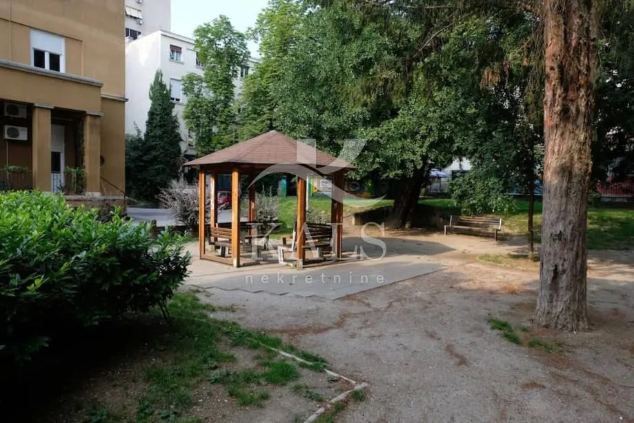 prodaja, stan ( 3 apartmana),zagreb ,centar, 137 m² - slika 16