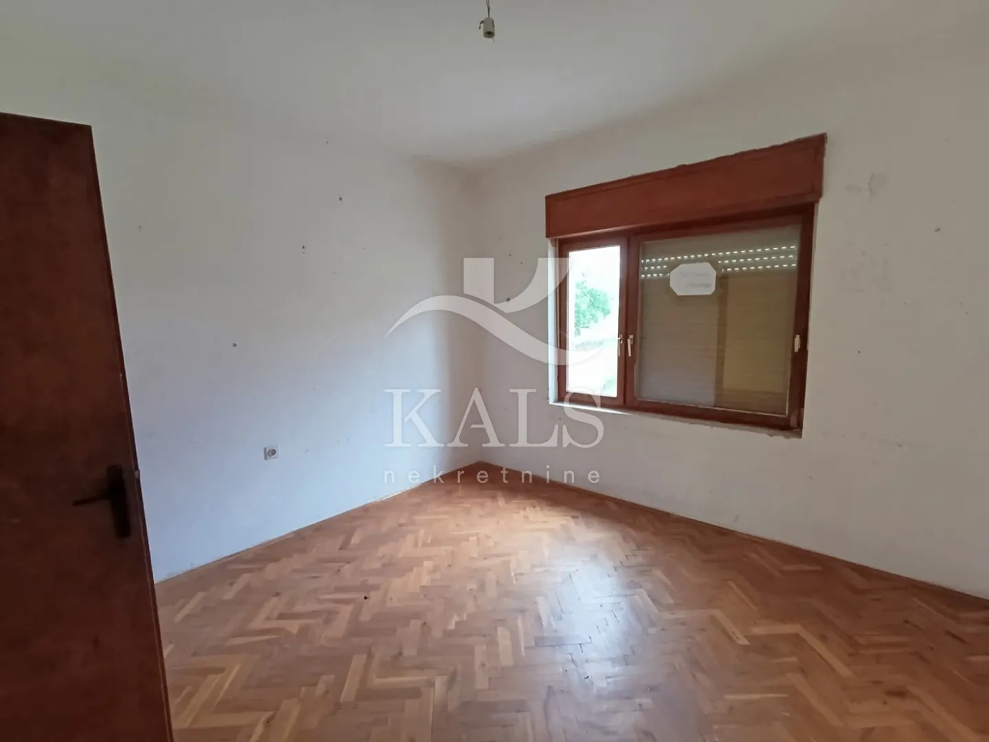 kuća+zemljište, prodaja,vojišnica, 236m2+28,794,m2 - slika 8