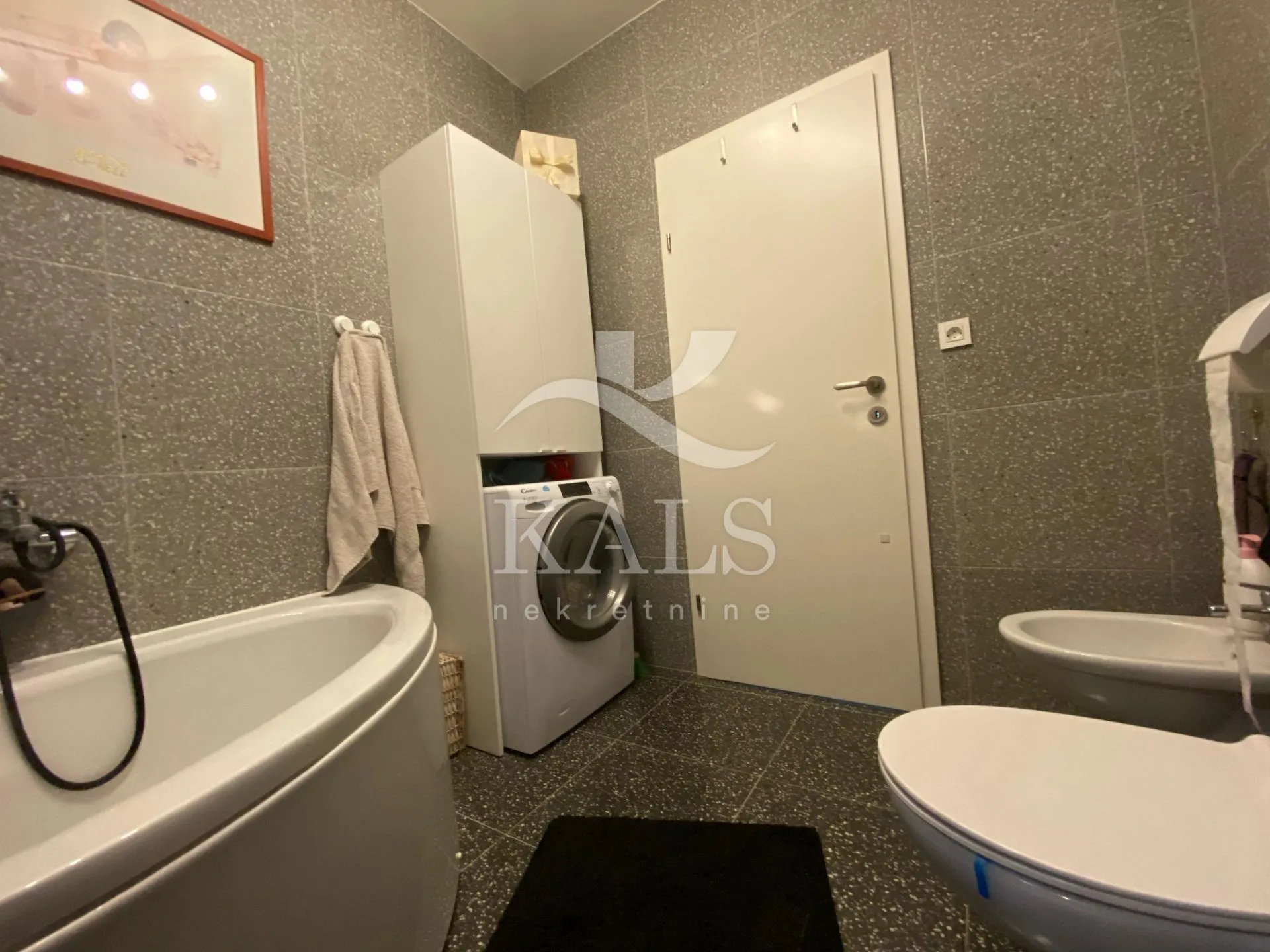 kuća, prodaja, zagreb, grmoščica ,140 m2, 6-sobna - slika 20