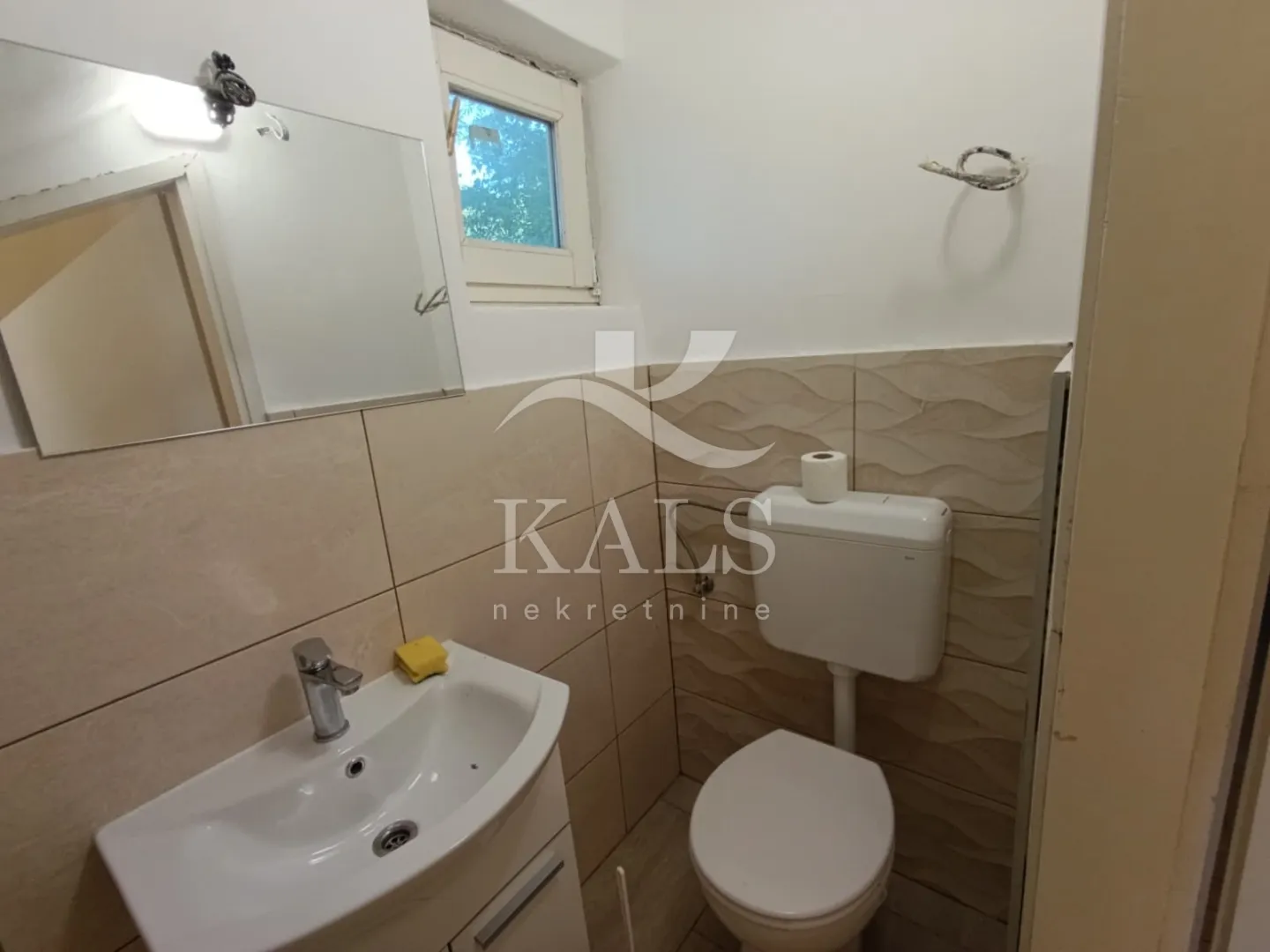 kuća, najam,karlovac,koranski brijeg ,100 m2 - slika 12