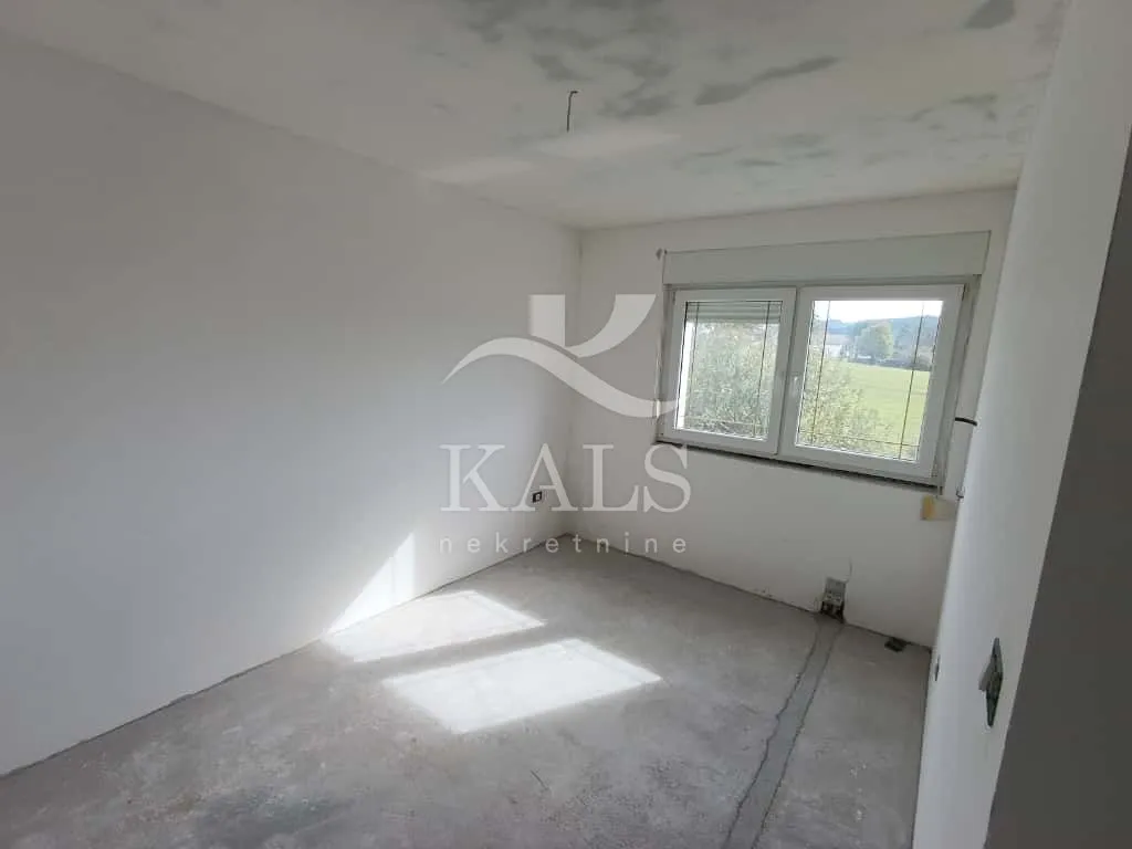 kuća+zemljište, prodaja,karlovac,tušilović, 1.427 m2 - slika 10