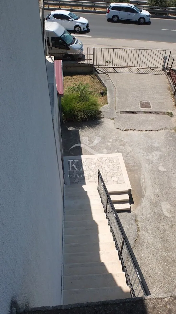 kuća, prodaja, kaštel stari, 716 m2 - slika 11