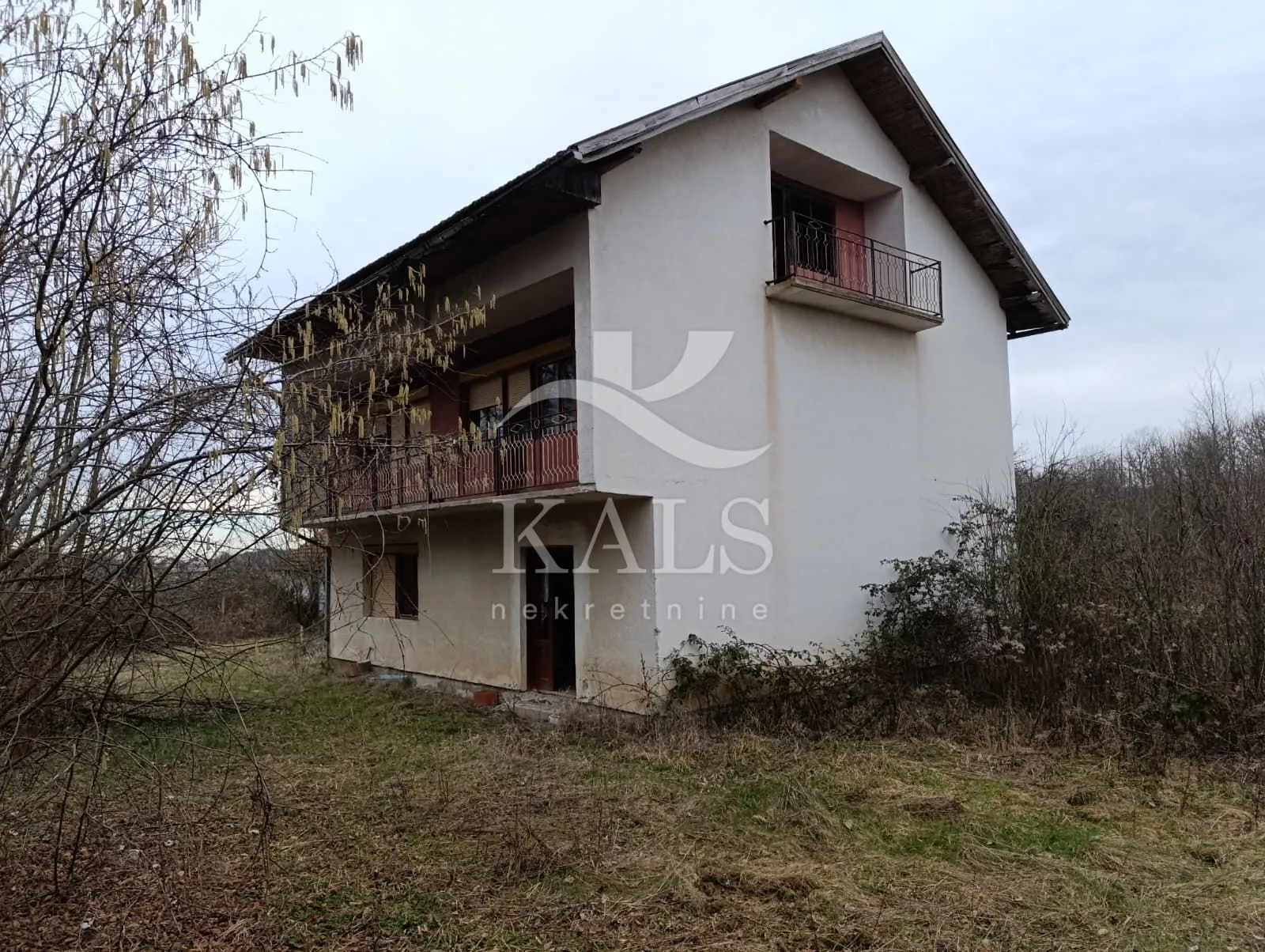 KUĆA+ZEMLJIŠTE+VOĆNJAK,PRODAJA,BRDO UTINJSKO,VOJNIĆ 367 m2+23694m2 - Brdo Utinjsko, Vojnić