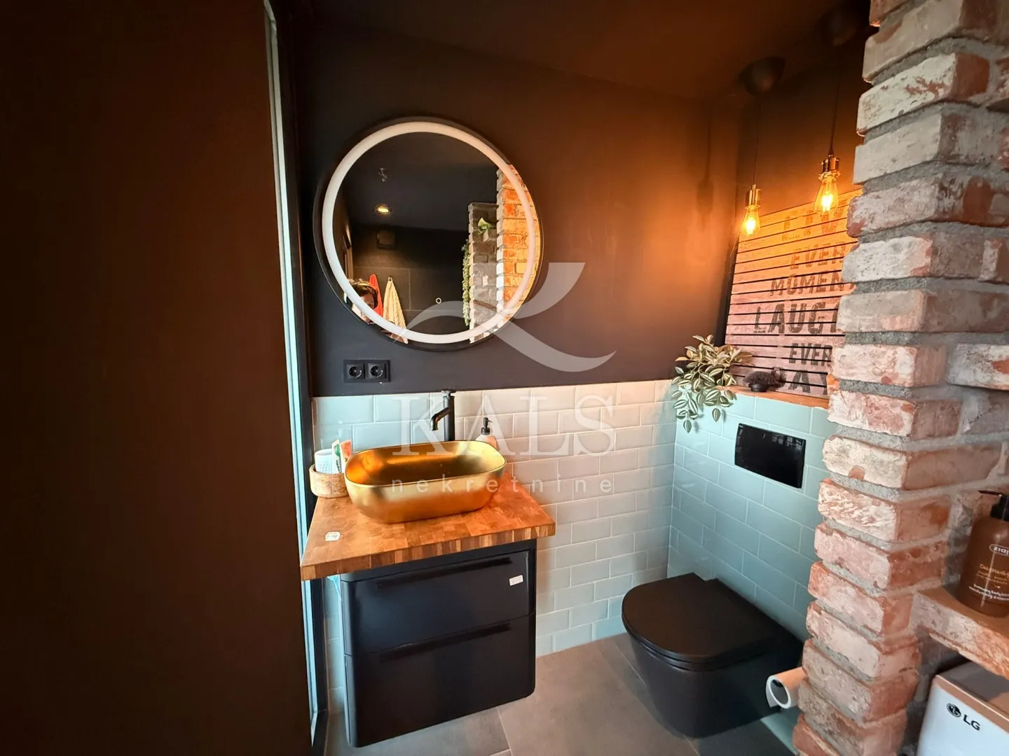 kuća (70 m²) na parceli od 3019 m² – sv. križ začretje - slika 20