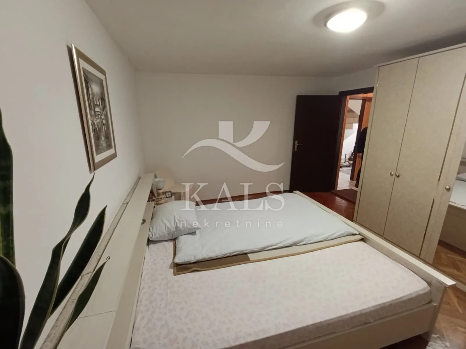 kuća, prodaja, duga resa, mrežnički brig 350 m2 - slika 9