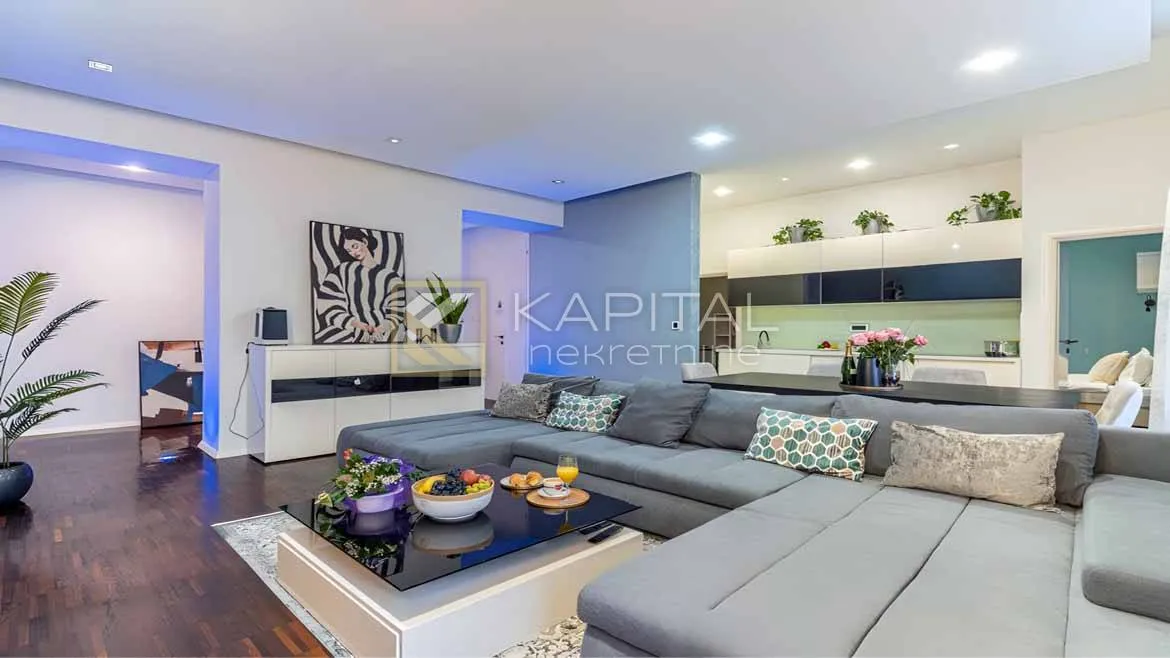Rijeka, Centar, 101 m2, 2s+db, pogled na more