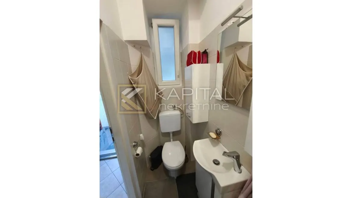 funkcionalan 3s+db u širem centru (1. kat, zatvoren balkon) - slika 5