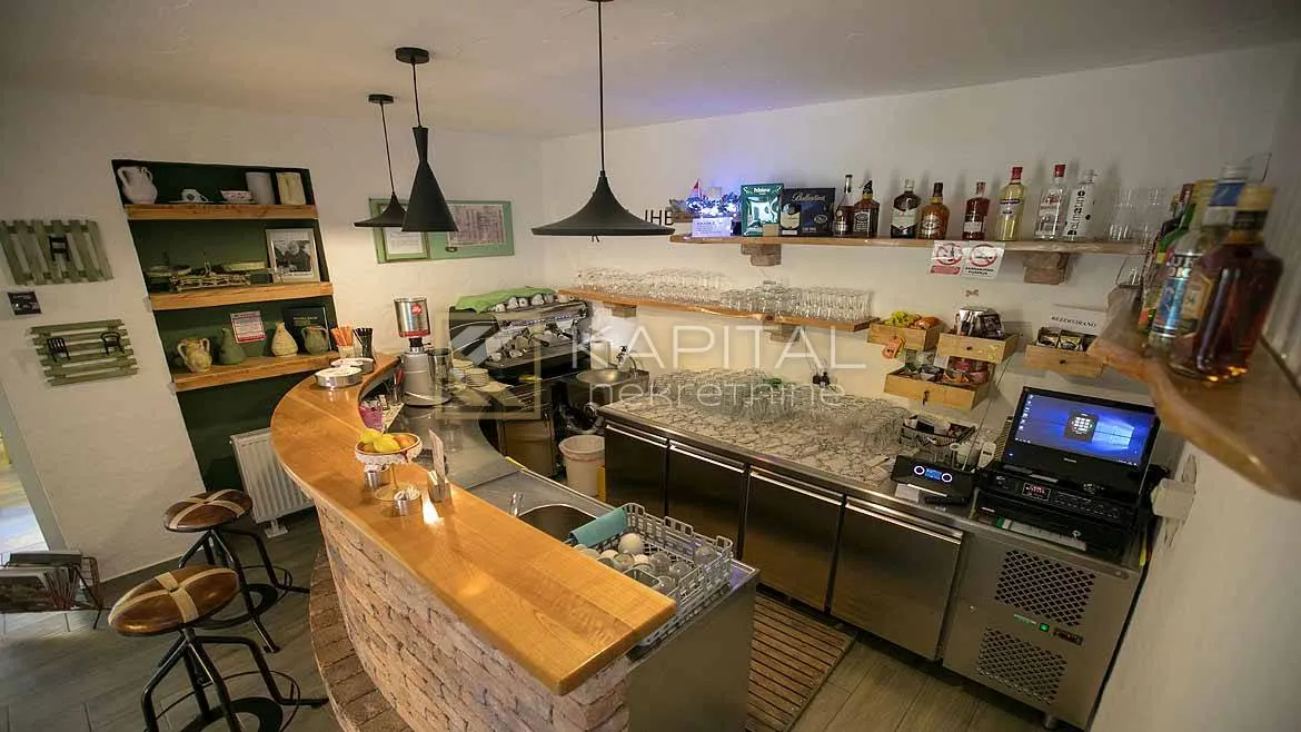 bjelolasica - mali hotel sa 6000 m2 terena - slika 7
