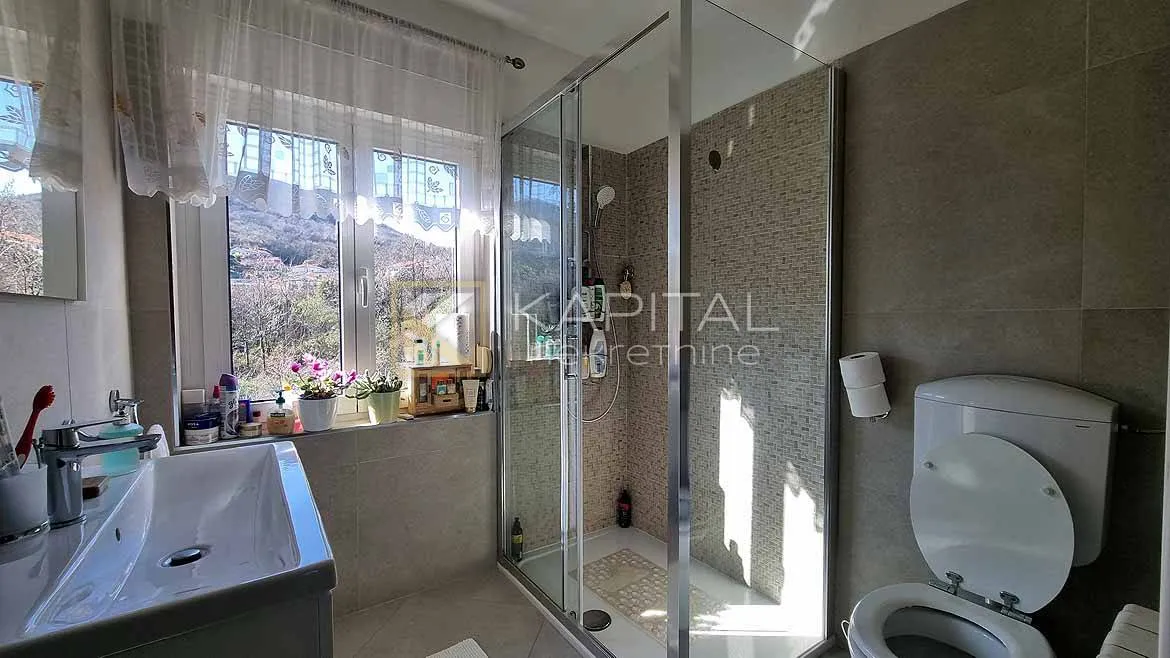 matulji etaža 110 m2, garaža, okućnica - slika 8
