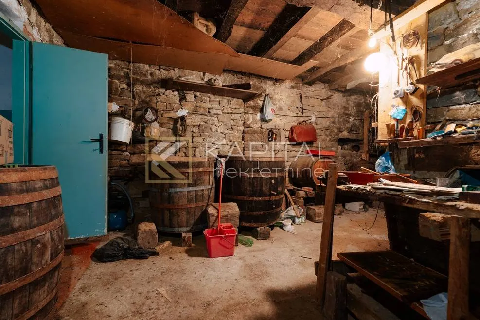 istra, cerovlje - samostojeća kuća s okućnicom - slika 22