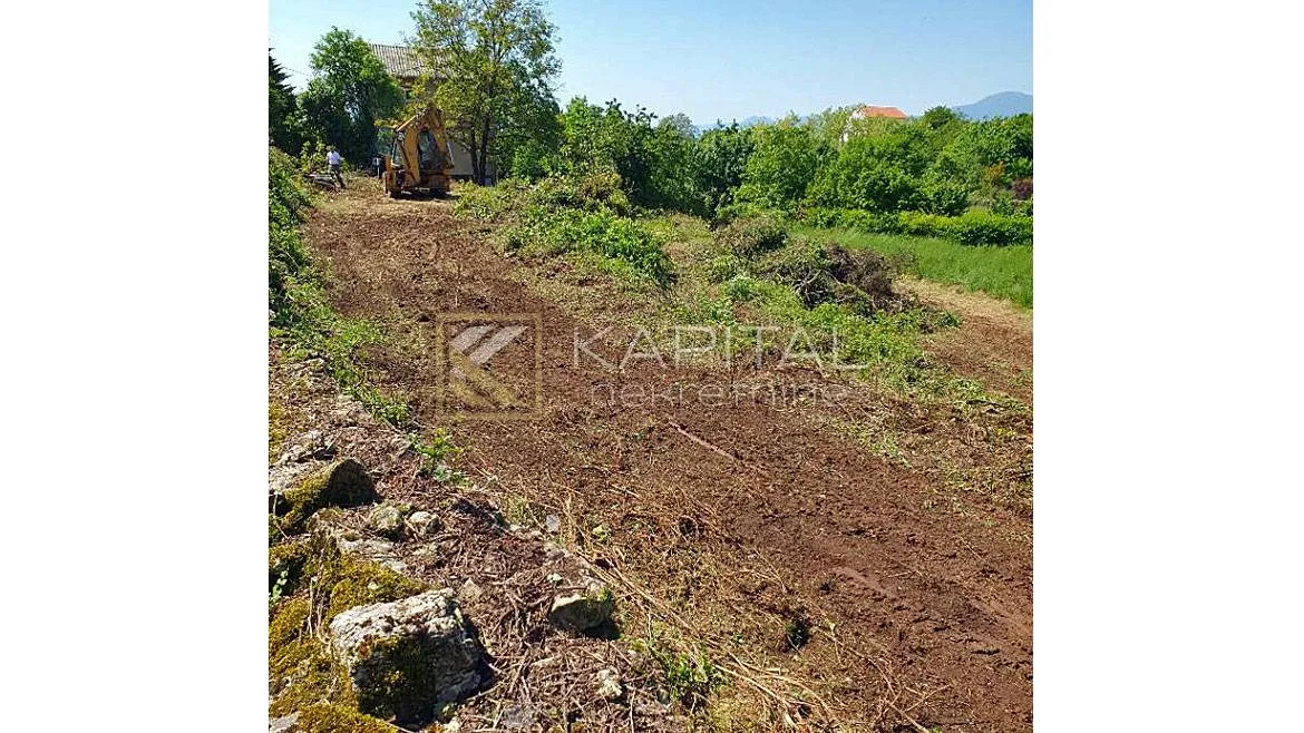 viškovo,građevinski teren od 1285m2 - slika 2