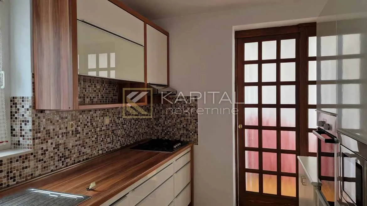 rijeka, škurinje, adaptirana kuća s 3 stana i garažom - slika 3