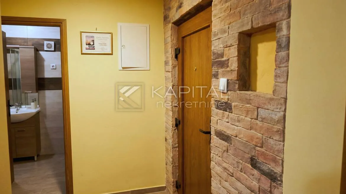 matulji,uredan prizemni stan,nova pvc stolarija - slika 4