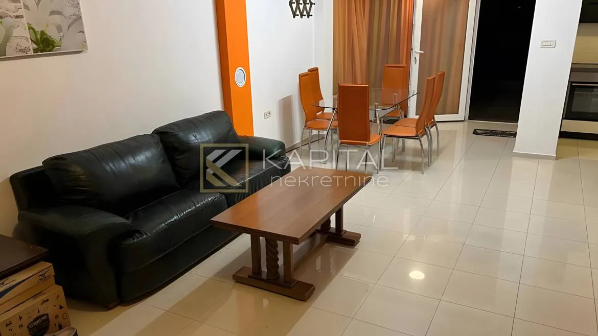 stan kostrena 2s+db 64m2 prizemlje terasa 225.000€ - slika 2