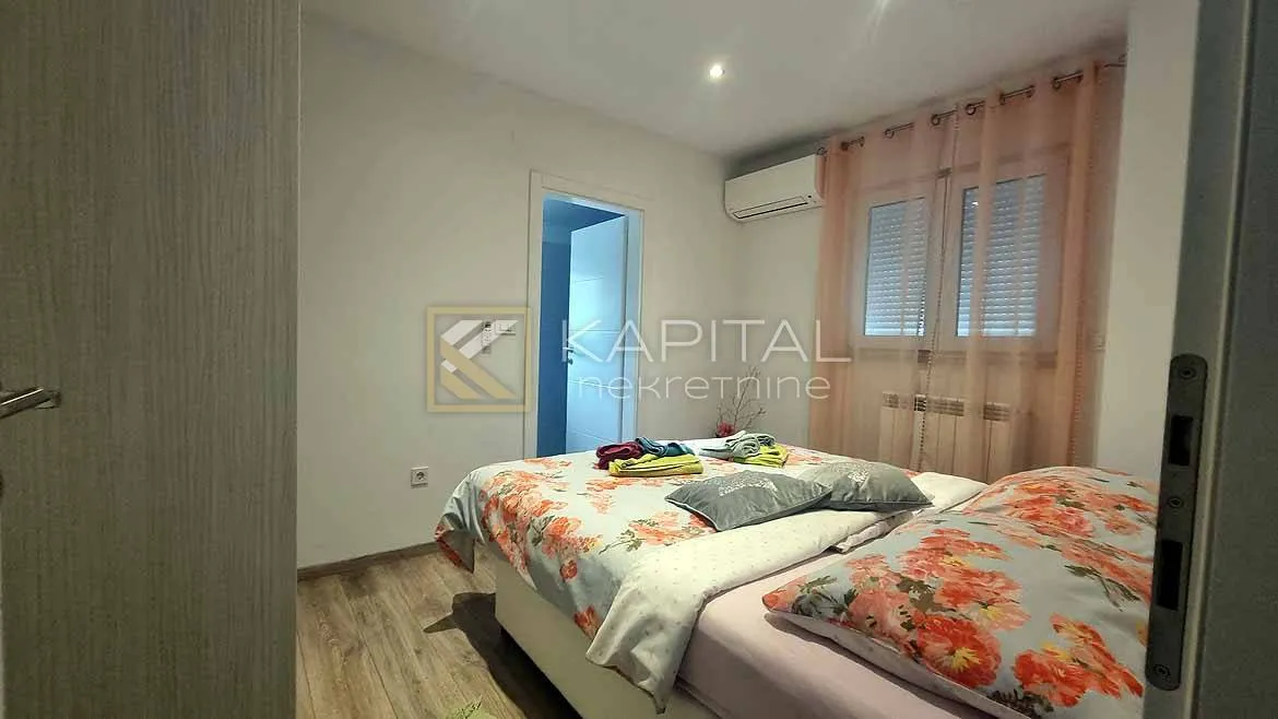 ika, samostojeća vila s apartmanima i bazenom - slika 4