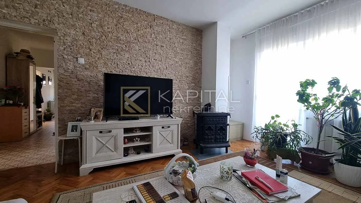 matulji etaža 110 m2, garaža, okućnica - slika 2
