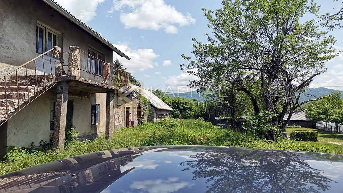 fužine, lič - interesantna kuća - slika 2