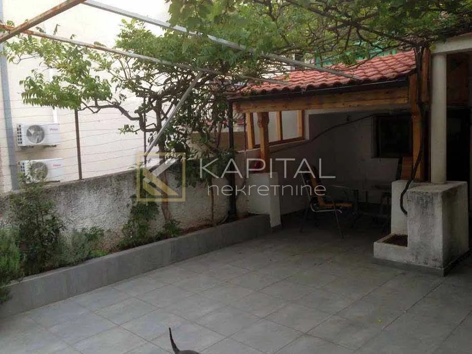 crikvenica, prizemna etaža s 3 apartmana, prilika!! - slika 5